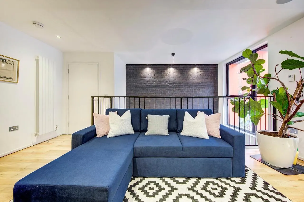 Shoreditch 3-Storey Maisonette - By Living Elite Apartments London 0*,  United Kingdom