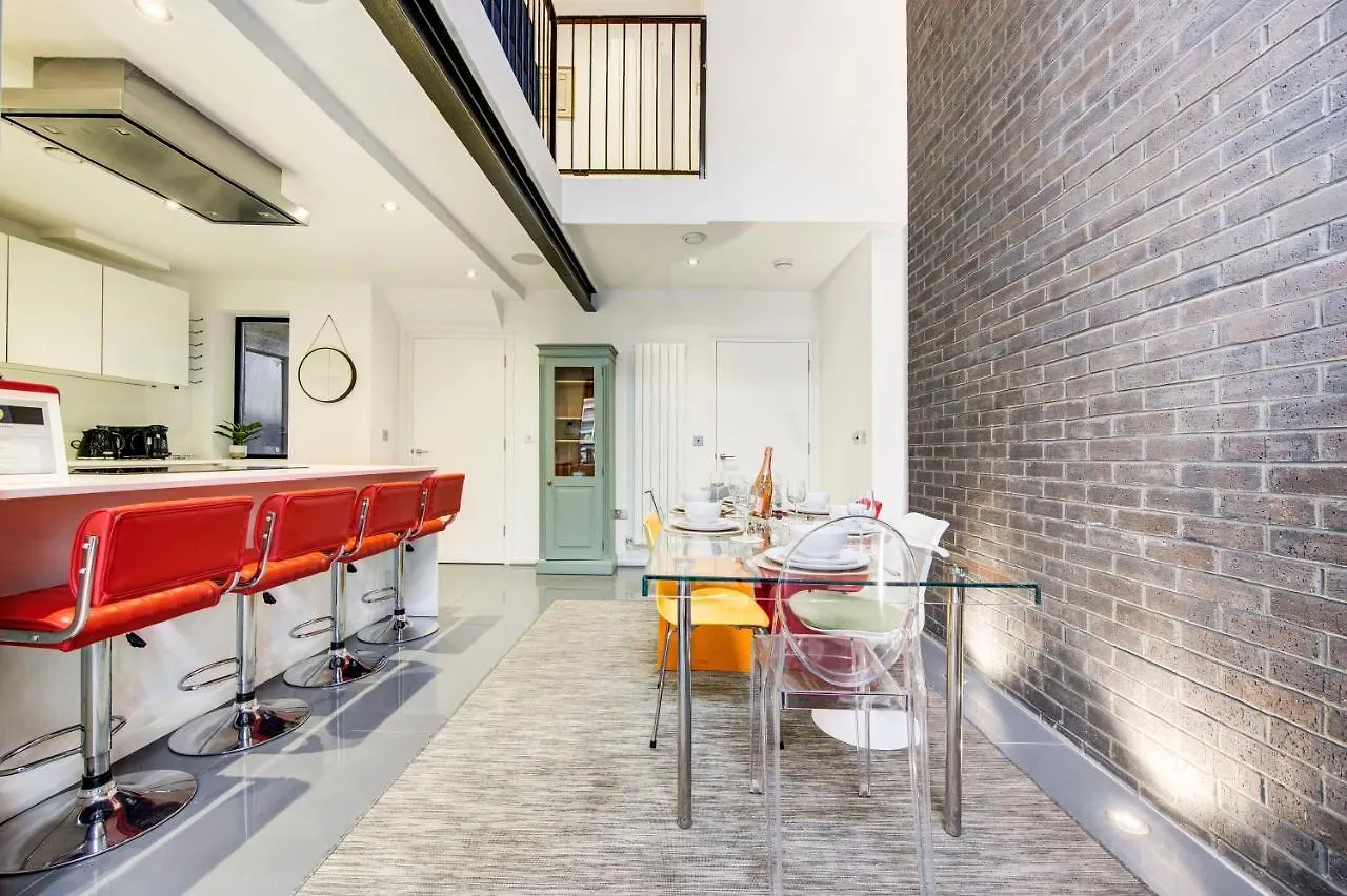 Shoreditch 3-Storey Maisonette - By Living Elite Apartments London 0*,