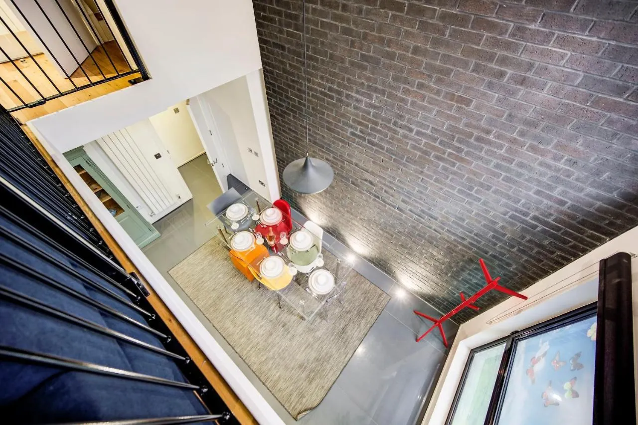 Shoreditch 3-Storey Maisonette - By Living Elite Apartments London