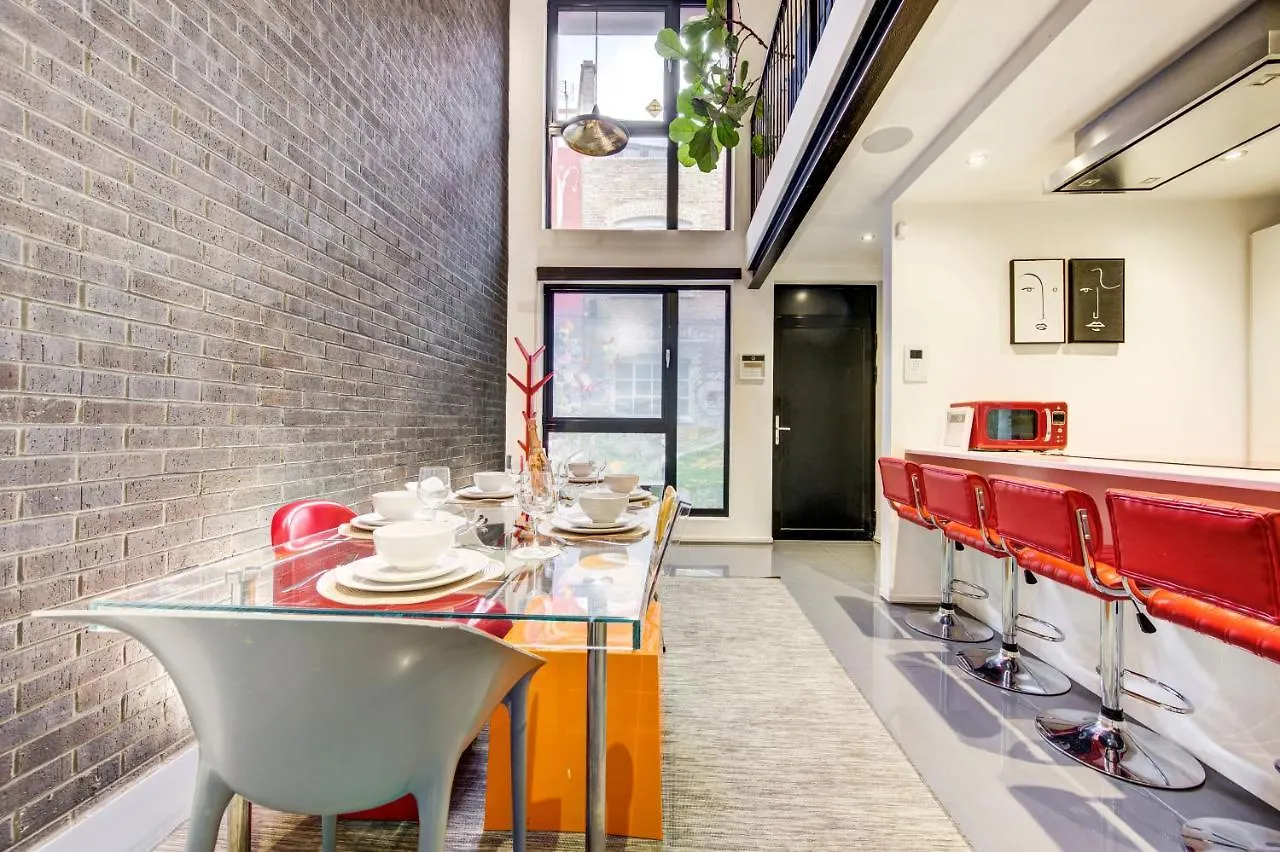 Shoreditch 3-Storey Maisonette - By Living Elite Apartments London
