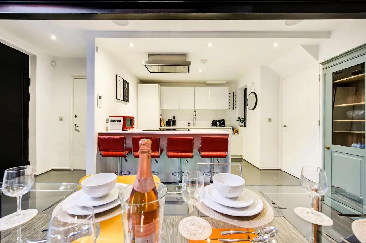 Shoreditch 3-Storey Maisonette - By Living Elite Apartments Londres